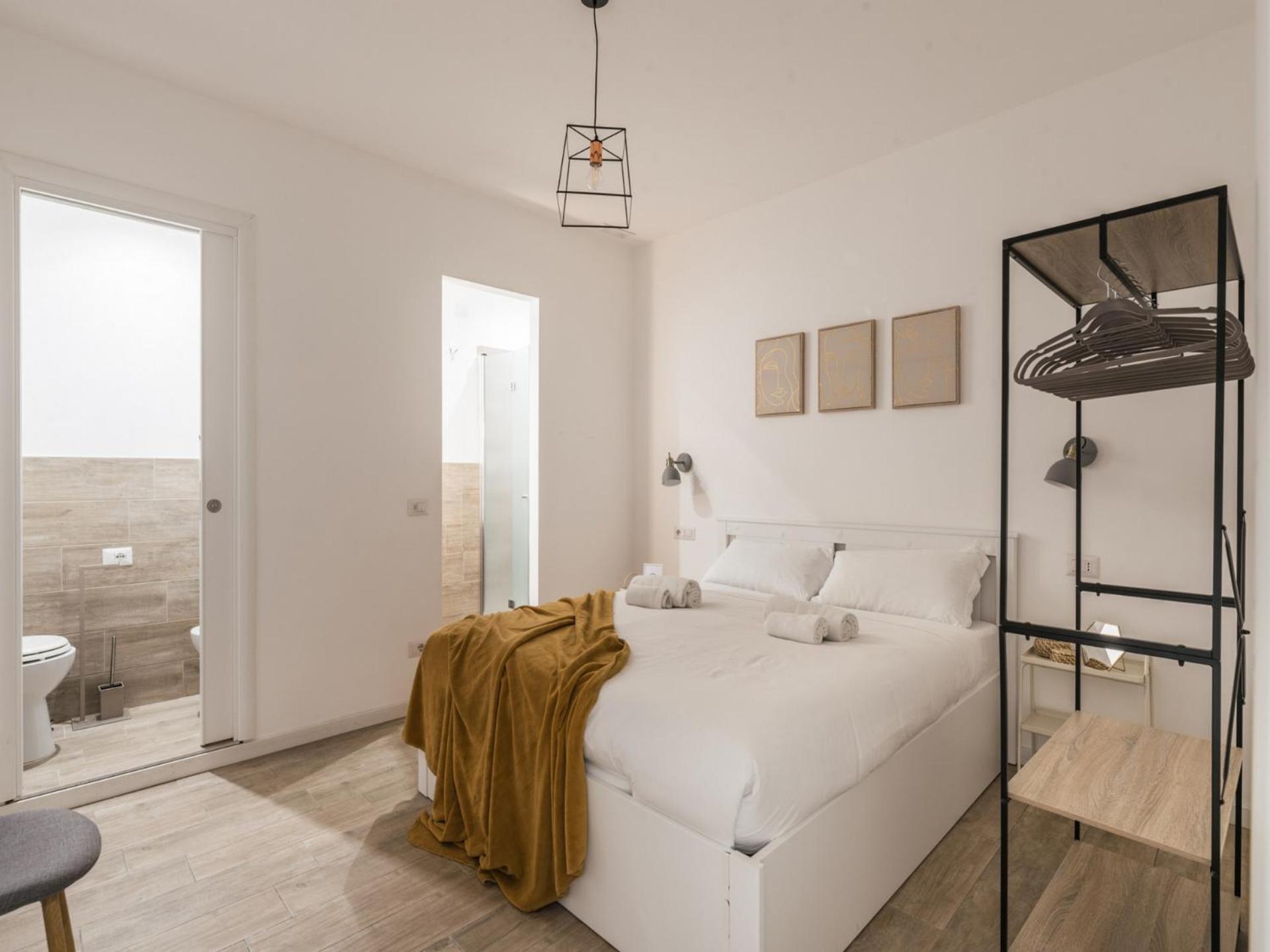רומא The Best Rent - Three-Room Apartment Near The Colosseum מראה חיצוני תמונה