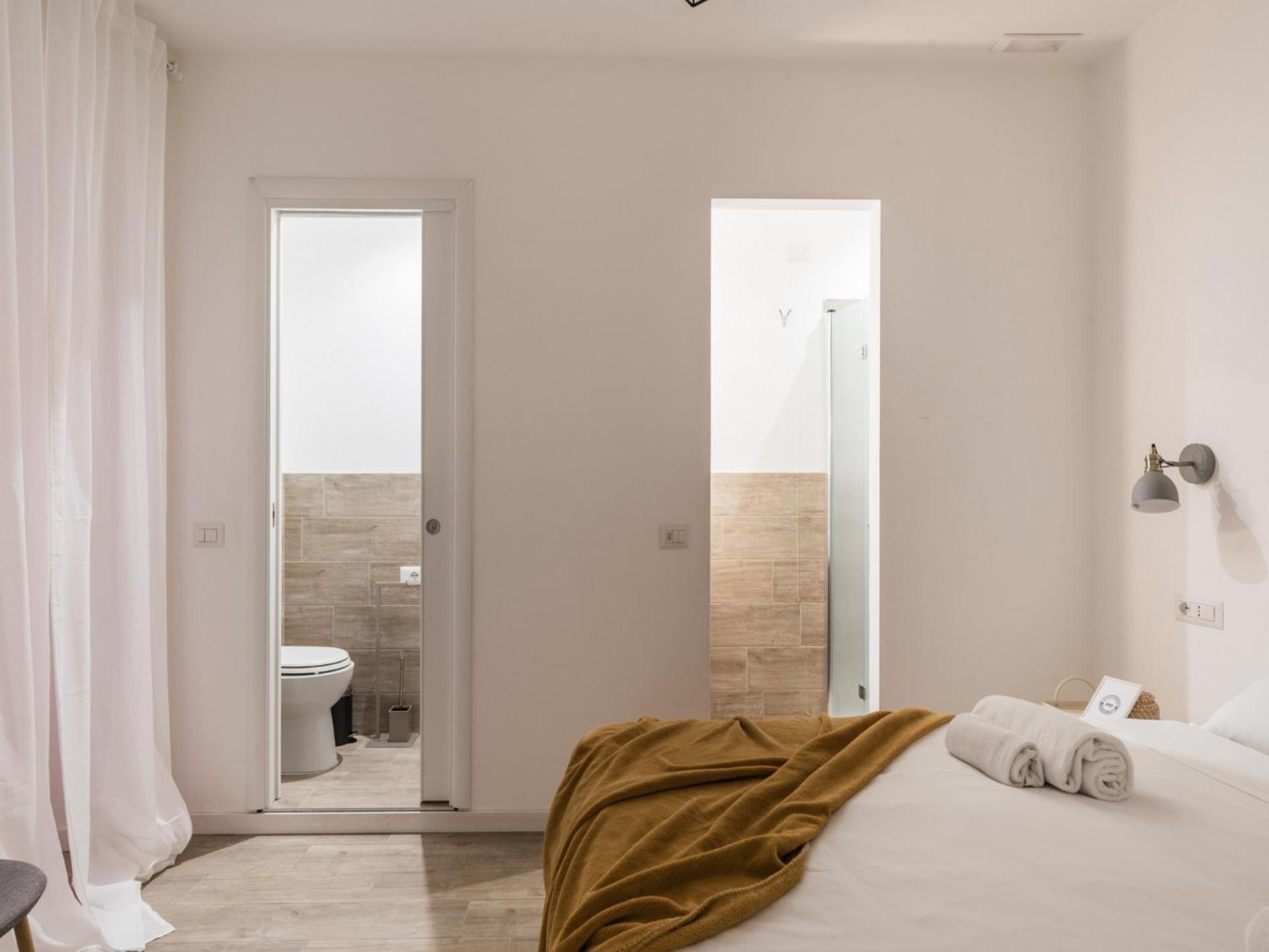 רומא The Best Rent - Three-Room Apartment Near The Colosseum מראה חיצוני תמונה