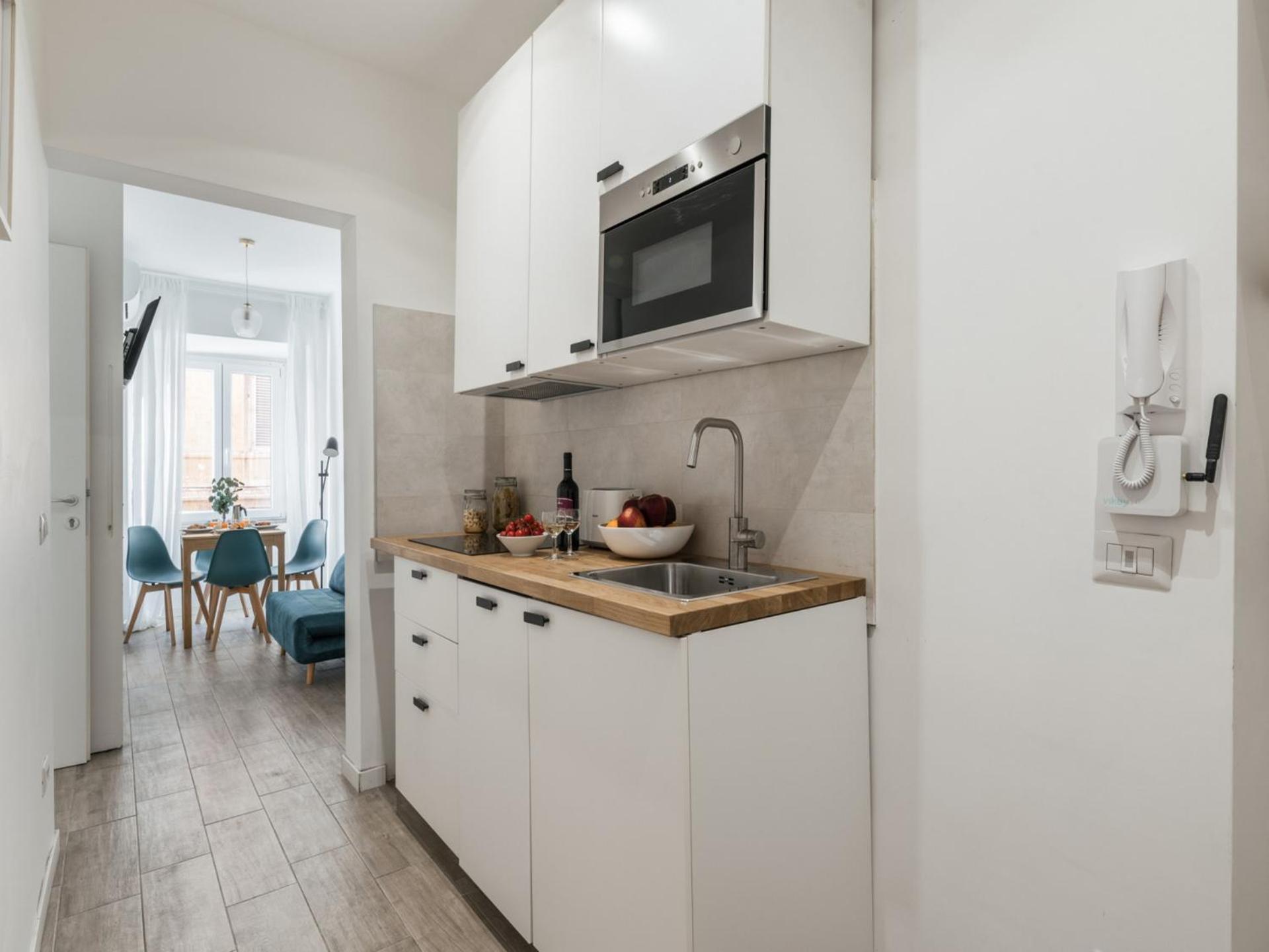 רומא The Best Rent - Three-Room Apartment Near The Colosseum מראה חיצוני תמונה